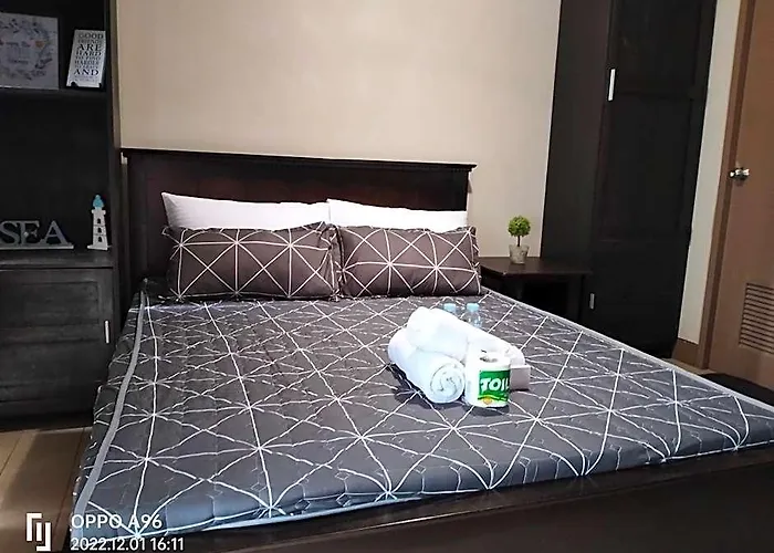 Rqui Condotel Infront Of Naia Terminal 3 마닐라