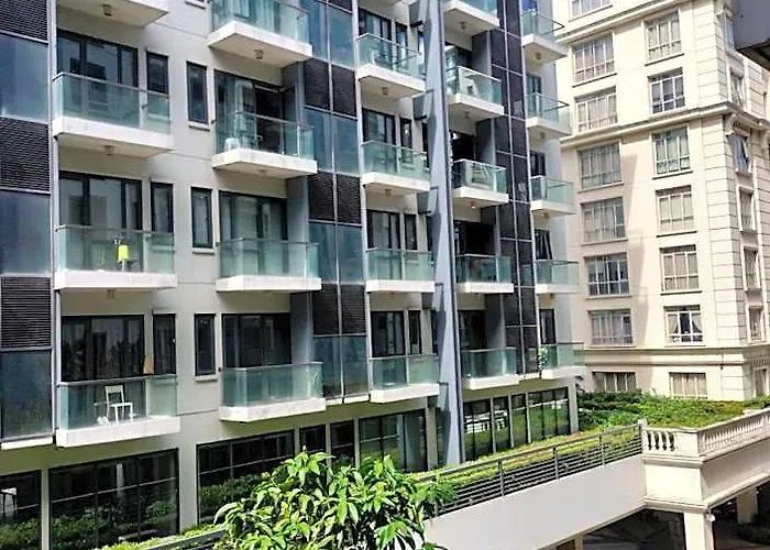 Rqui Condotel Infront Of Naia Terminal 3 호텔 마닐라
